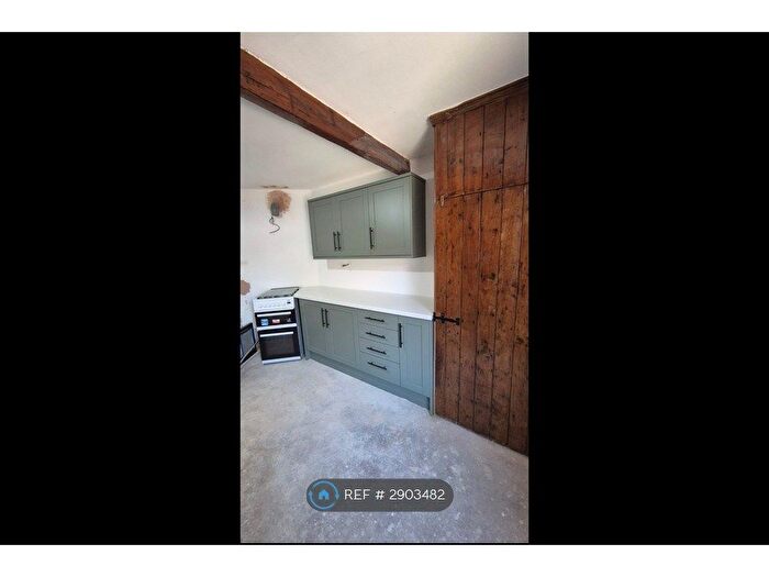 2 Bedroom End Of Terrace House To Rent In Queen St, Leek, ST13