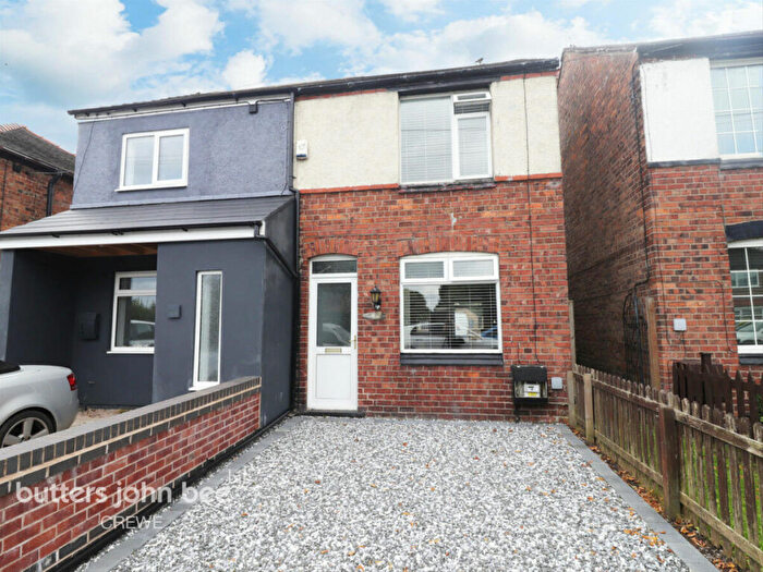 2 Bedroom Semi-Detached House For Sale In Warmingham Road, Crewe, CW1