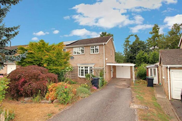 3 Bedroom Semi-Detached House For Sale In Lakeside, Newent, GL18