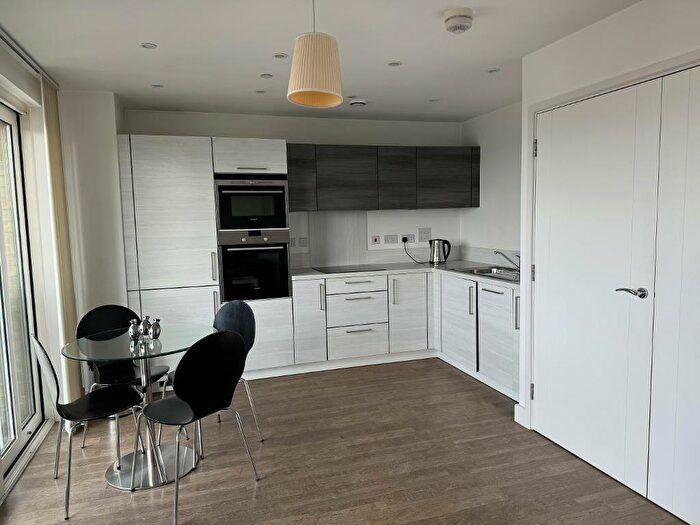 1 Bedroom Flat To Rent In Marner Point, Jefferson Plaza, London, E3