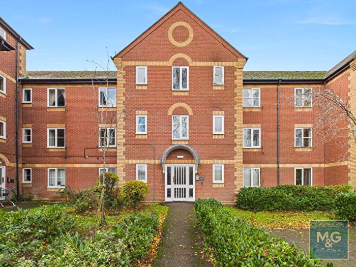 2 Bedroom Flat For Sale In Cotton Lane, Bury St. Edmunds, IP33