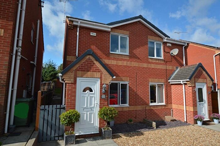 2 Bedroom House To Rent In Copenhagen Road, Clay Cross, Chesterfield, S44