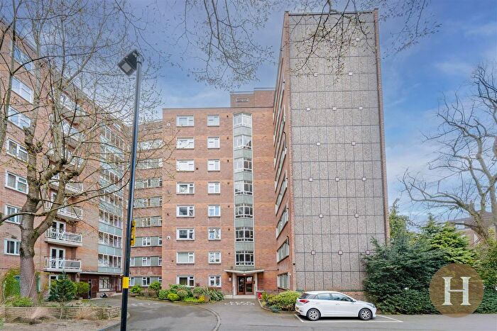 2 Bedroom Flat For Sale In Melville Road, Edgbaston, Birmingham, B16