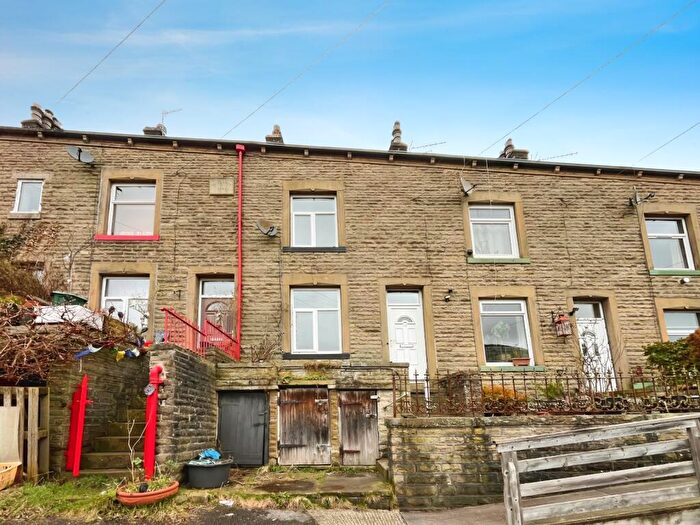 3 Bedroom Terraced House For Sale In Parkhill Grove, Todmorden, OL14