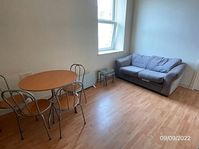 1 Bedroom Flat To Rent In Claremont Street, First Floor Right, Aberdeen, Aberdeenshire, AB10