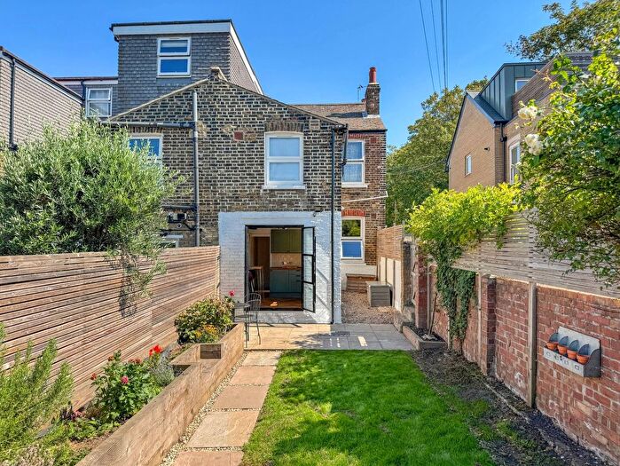 1 Bedroom Flat For Sale In Lindal Road, London, SE4