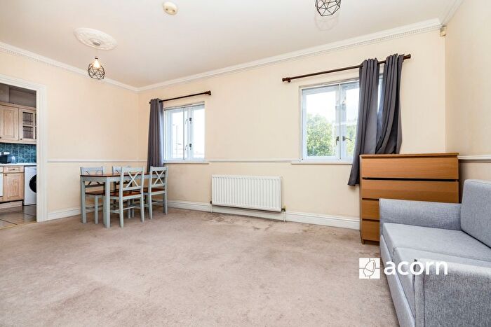 2 Bedroom Flat To Rent In Bermondsey Street, London, SE1