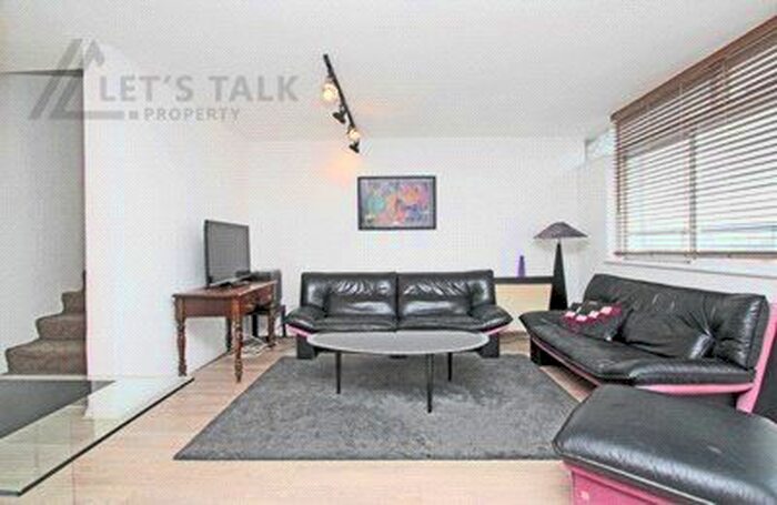 2 Bedroom Property To Rent In Campden Hill Towers, London, W11