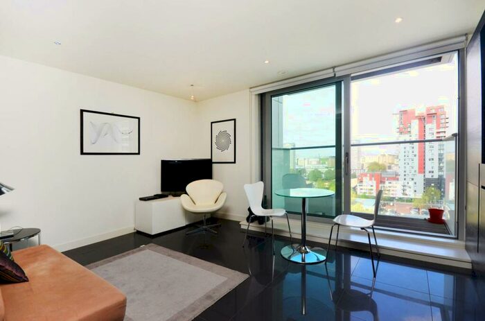 Studio To Rent In Pan Peninsula, Canary Wharf, London, E14