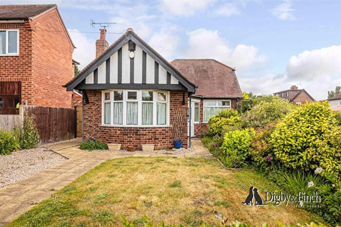 3 Bedroom Detached Bungalow For Sale In Park Road, Radcliffe-On-Trent, Nottingham, NG12