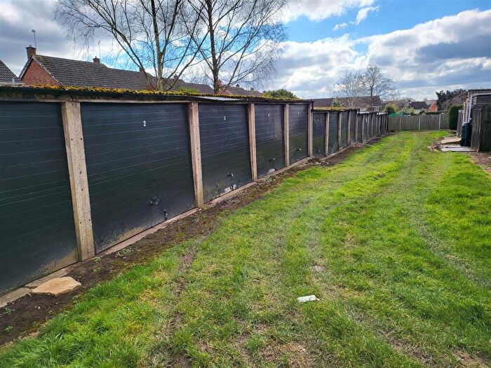 Property To Rent In Garage At Despard Road, Coventry, CV5