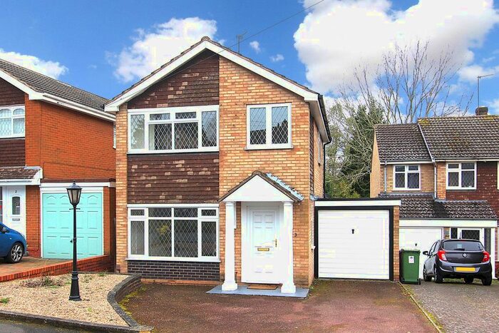 3 Bedroom Property To Rent In Brookdale Drive, Penn, Wolverhampton, WV4