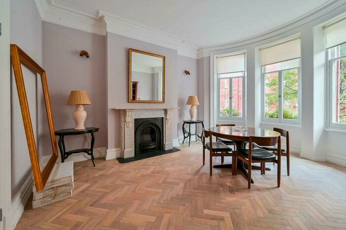 4 Bedroom Flat To Rent In Cabbell Street, Marylebone, London, NW1