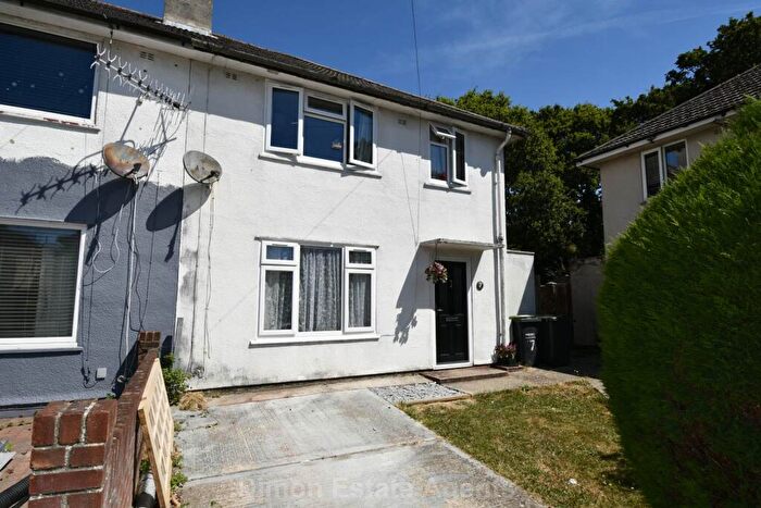 3 Bedroom Semi-Detached House For Sale In Tait Place, Gosport, PO13