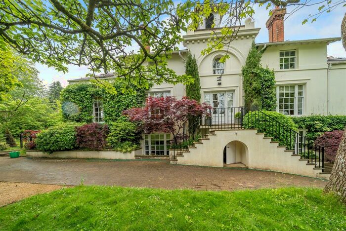 1 Bedroom Property To Rent In Knowle Lane, Cranleigh, GU6