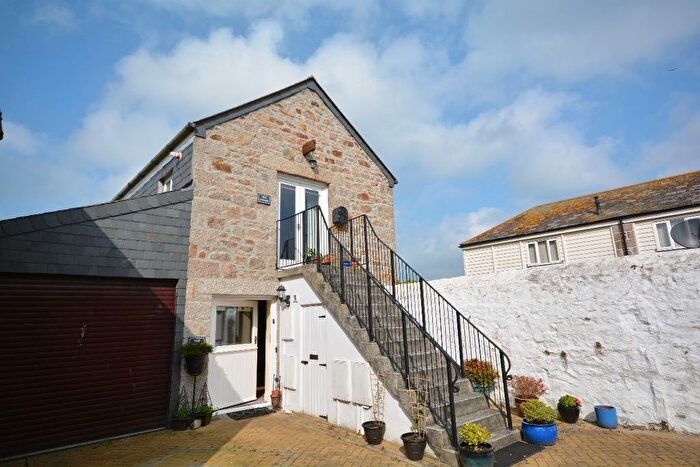 1 Bedroom Flat To Rent In Meneage Street, Helston, TR13