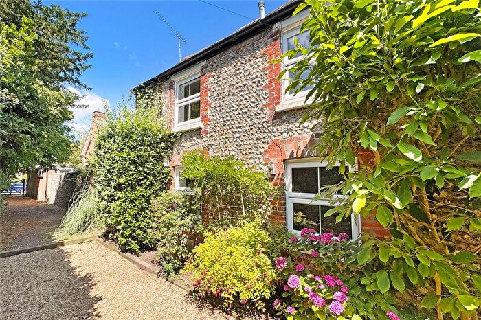 2 Bedroom Detached House For Sale In High Street, Angmering, West Sussex, BN16