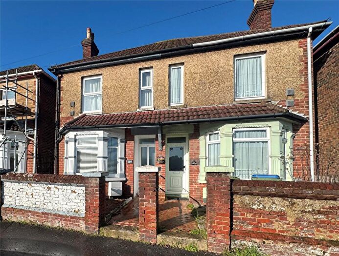 3 Bedroom Semi-Detached House For Sale In Gosport Road, Fareham, Hampshire, PO16