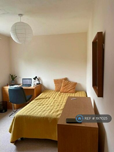 4 Bedroom Semi-Detached House To Rent In Prince Charles Road, Exeter, EX4