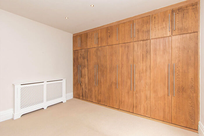 2 Bedroom Apartment To Rent In Osborne Road, Clifton, Bristol, BS8