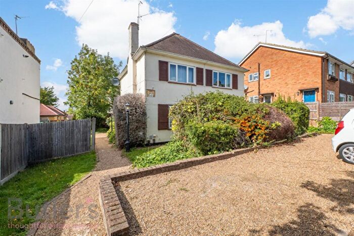 1 Bedroom Flat To Rent In Woodside Road, Sutton, SM1