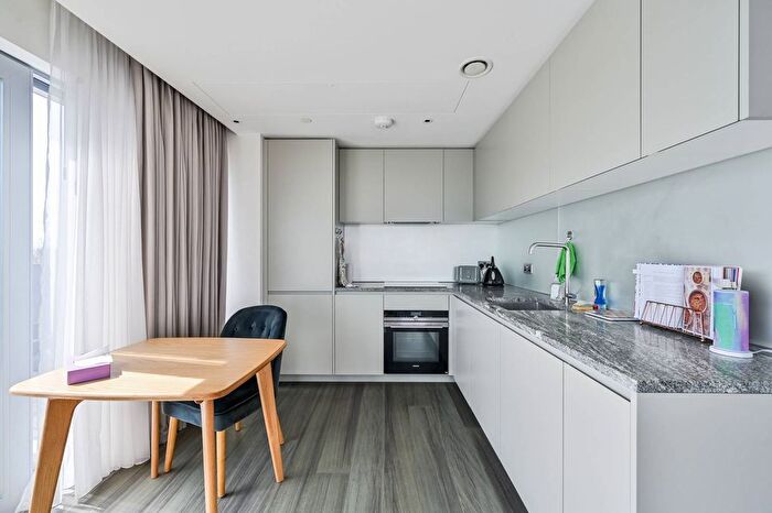 1 Bedroom Flat For Sale In Cutter Lane, North Greenwich, London, SE10