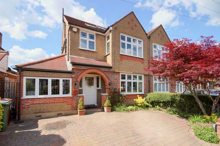 4 Bedroom Semi-Detached House To Rent In Woodberry Avenue, Harrow, HA2