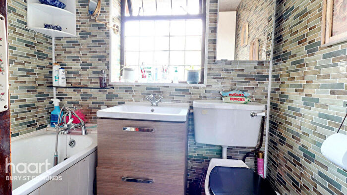 3 Bedroom Terraced House For Sale In Klondyke, Bury St Edmunds, IP32