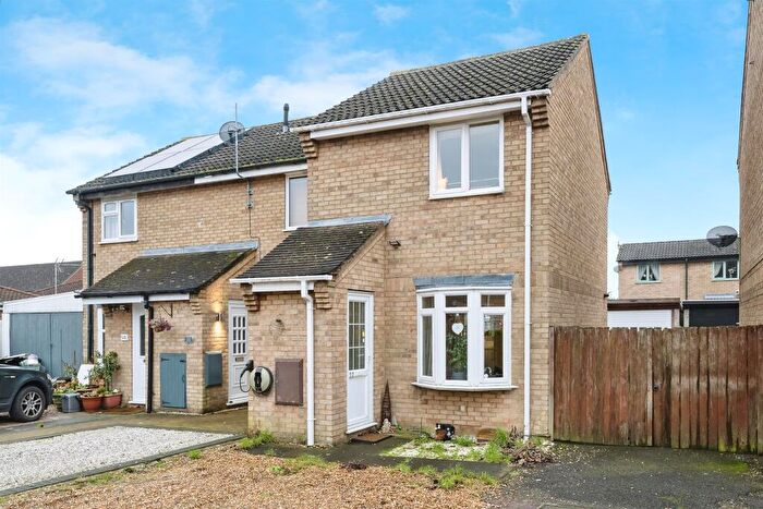 2 Bedroom End Of Terrace House For Sale In Elm Close, Yaxley, Peterborough, PE7