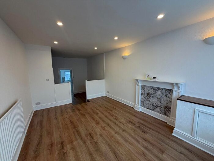 2 Bedroom Terraced House To Rent In Aldbourne Road, Coventry, CV1