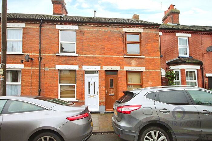 2 Bedroom Terraced House To Rent In Gladstone Street, Bedford, Bedfordshire, MK41