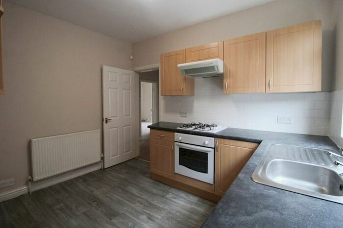 2 Bedroom Flat To Rent In Melford Road, London, E17