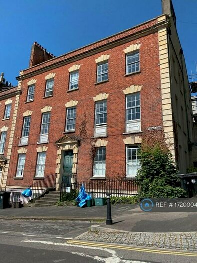 2 Bedroom Flat To Rent In Albemarle Row, Bristol, BS8