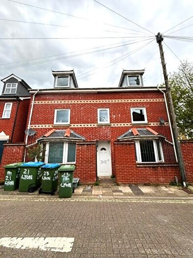 4 Bedroom Apartment To Rent In Lyon Street, Southampton, SO14