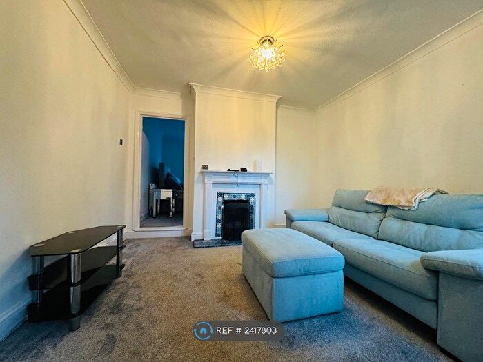 1 Bedroom Maisonette To Rent In West Wycombe Road, High Wycombe, HP12