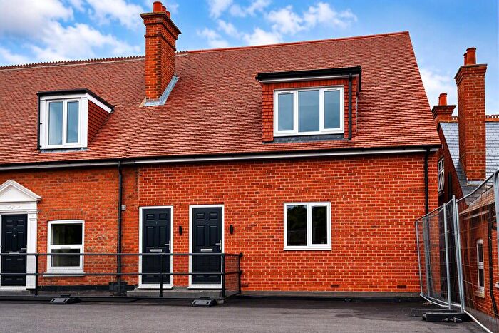 1 Bedroom Flat For Sale In Fleet Road, Fleet, Hampshire, GU51