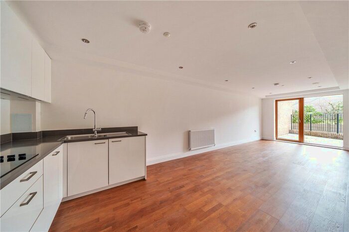 1 Bedroom Flat To Rent In Axell House, Wellington Street, London, SE18