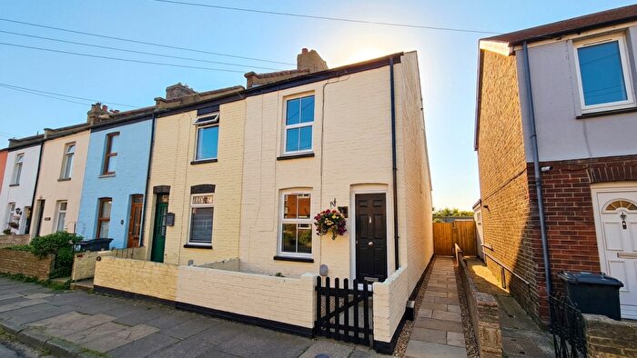 2 Bedroom End Of Terrace House For Sale In Northwall Road Deal, CT14