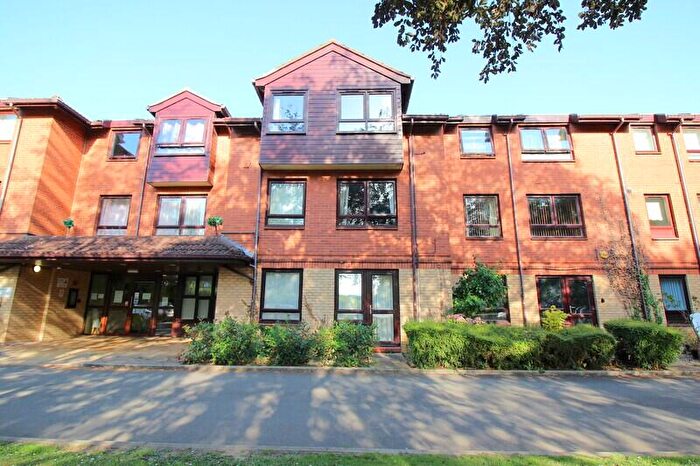 1 Bedroom Flat For Sale In Heritage Court, Peterborough, Cambs, PE1