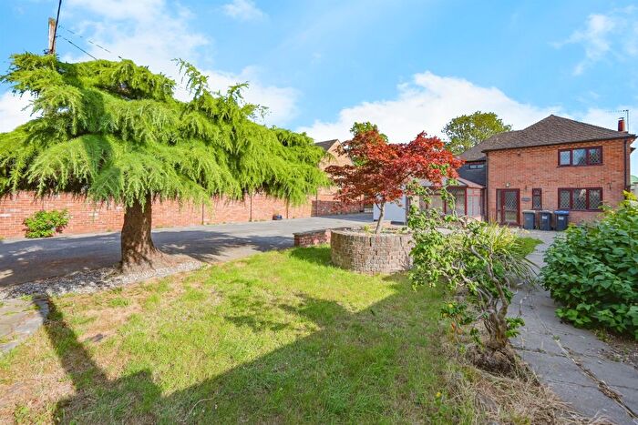 3 Bedroom Detached House For Sale In Mayfield Road, Mayfield, Ashbourne, DE6