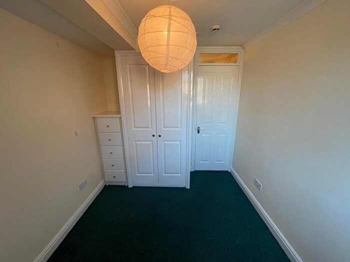 2 Bedroom Apartment To Rent In Clouds Hill Road, Bristol, BS5