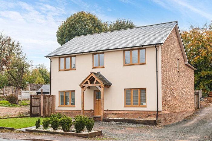 4 Bedroom Detached House For Sale In Bentley Street, Hare Street, Buntingford, SG9