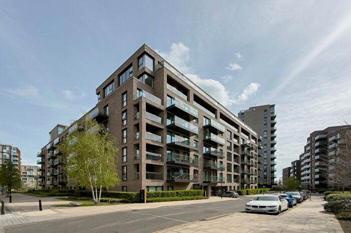 2 Bedroom Flat For Sale In Coster Avenue, London, N4