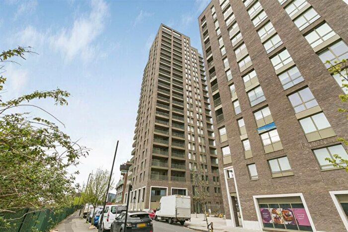 1 Bedroom Flat To Rent In Heartwood Boulevard, Acton, W3