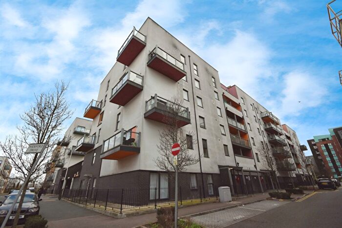 1 Bedroom Flat For Sale In Wideford Drive, Romford, RM7