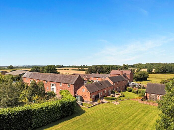 4 Bedroom Barn Conversion For Sale In Farm Town Lane, Coleorton, LE67