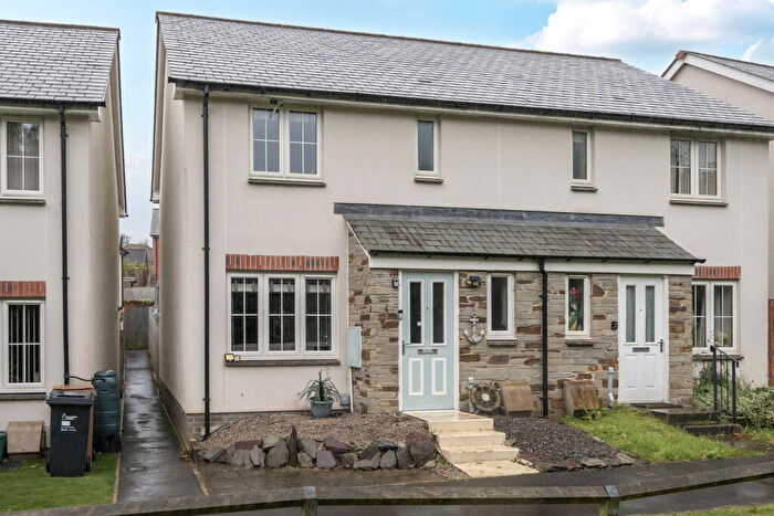 3 Bedroom Semi-Detached House For Sale In Pippin Avenue, Liskeard, PL14