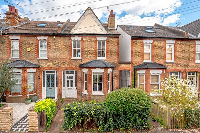2 Bedroom Terraced House For Sale In Laurel Avenue, Twickenham, TW1