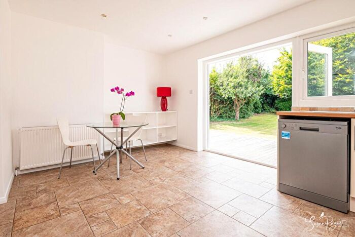 3 Bedroom Detached Bungalow For Sale In Bay Road, Freshwater, PO40