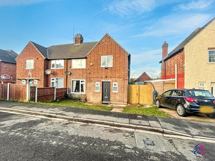 2 Bedroom Semi-Detached House For Sale In Shanklin Drive, Grantham, NG31